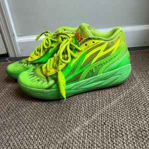 Puma LaMelo Ball MB.02
Nickelodeon Slime 9/42